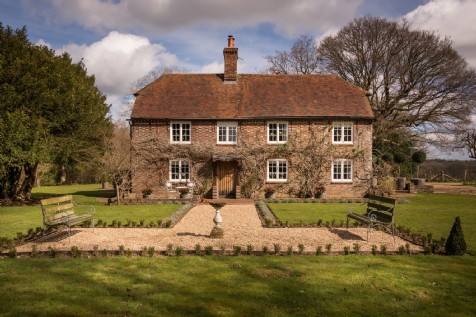 A Cultured Weekend at Hummingbird House
