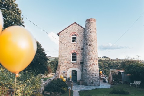Unique Home Stays Turns 15!
