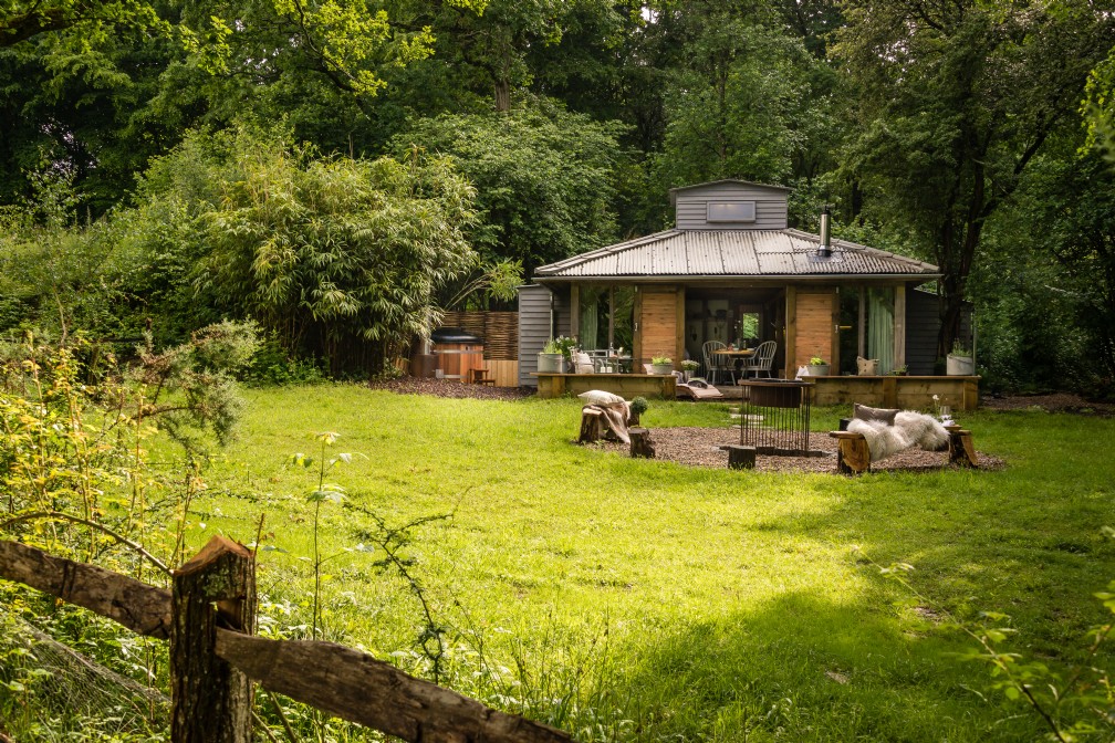 Little Bear | Luxury Self-Catering | Billingshurst, West Sussex