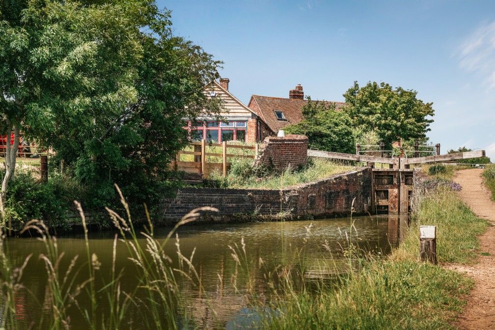 Little Red Lock | Luxury Self-Catering Cottage | Oxfordshire