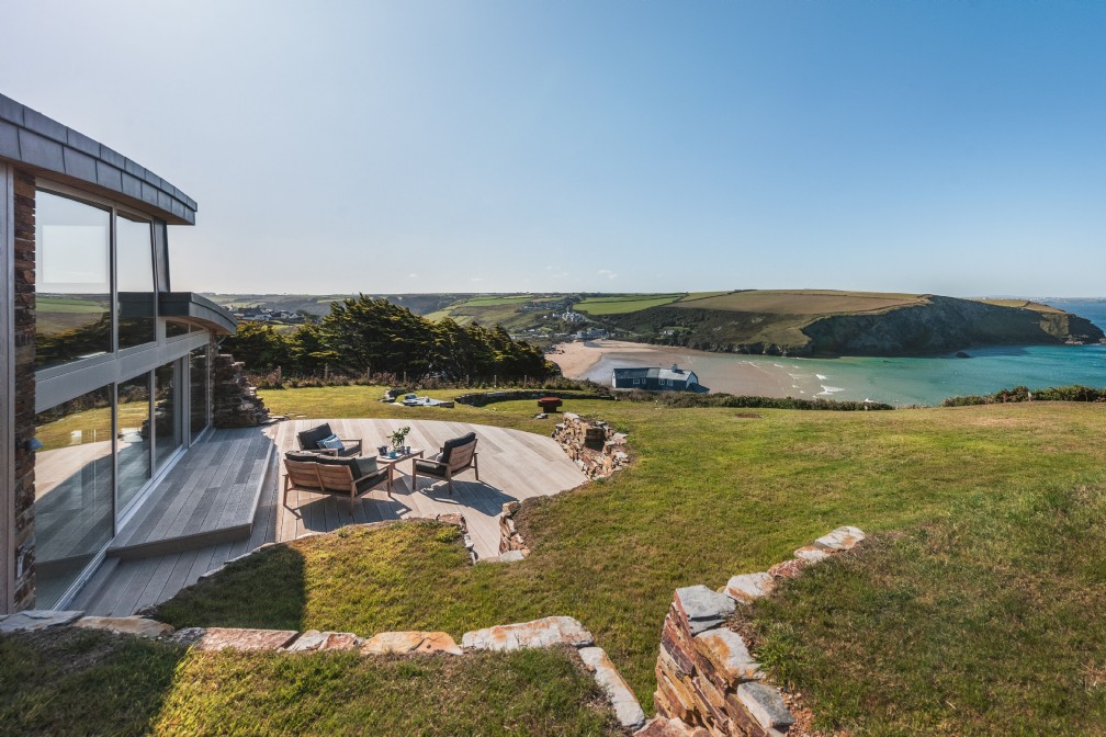 The Looking Glass | Luxury Coastal Self-Catering | Mawgan Porth