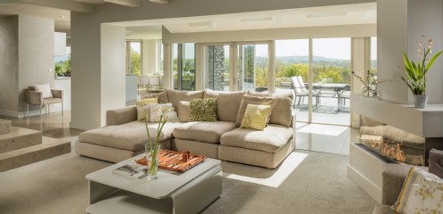 Cool and contemporary, the living space at Skyline is light, bright and airy