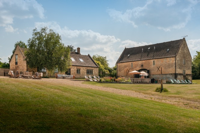 An exclusive collection of barns designed with gatherings in mind