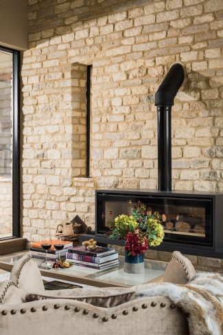 Snuggle up by the woodburner in Evania´s kitchen snug