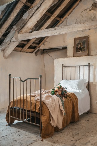 An example of the barns utilised for a luxury bed linen photoshoot
