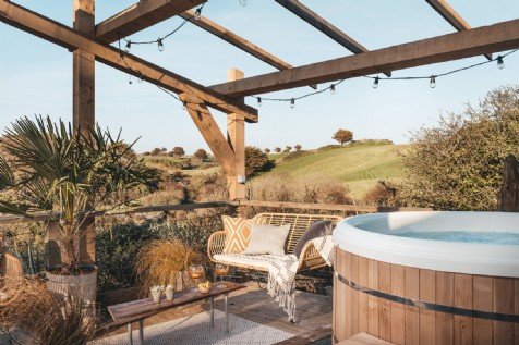 Unique Home Stays Wins First Prize